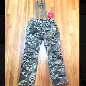 MEDIUM UnderArmour late season Revenant Pants